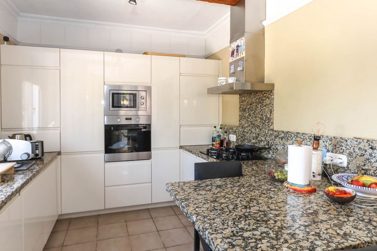 6 sypialnia Willa na sprzedaż w Alhaurin el Grande z basenem garażem - 680 000 € (Ref: 9218979)