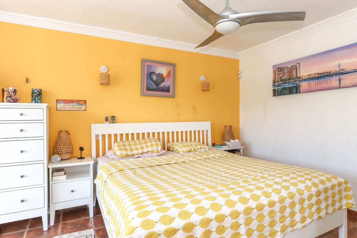 6 sypialnia Willa na sprzedaż w Alhaurin el Grande z basenem garażem - 680 000 € (Ref: 9218979)