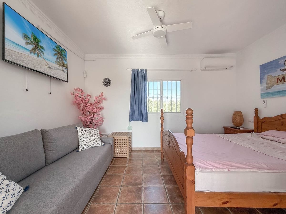 6 sypialnia Willa na sprzedaż w Alhaurin el Grande z basenem garażem - 680 000 € (Ref: 9218979)