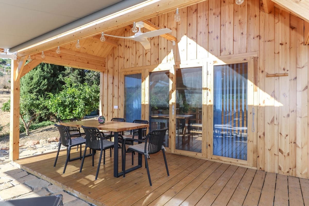 6 sypialnia Willa na sprzedaż w Alhaurin el Grande z basenem garażem - 680 000 € (Ref: 9218979)