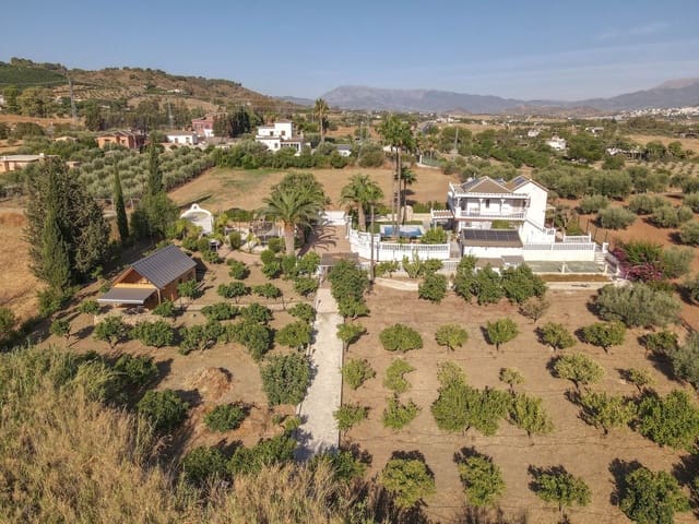 6 quarto Moradia para venda em Alhaurín el Grande com piscina garagem - 680 000 € (Ref: 9218979)