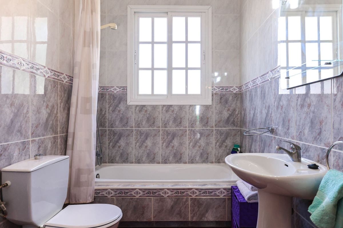 5 slaapkamer Villa te koop in Alhaurin el Grande met zwembad garage - € 850.000 (Ref: 9249035)