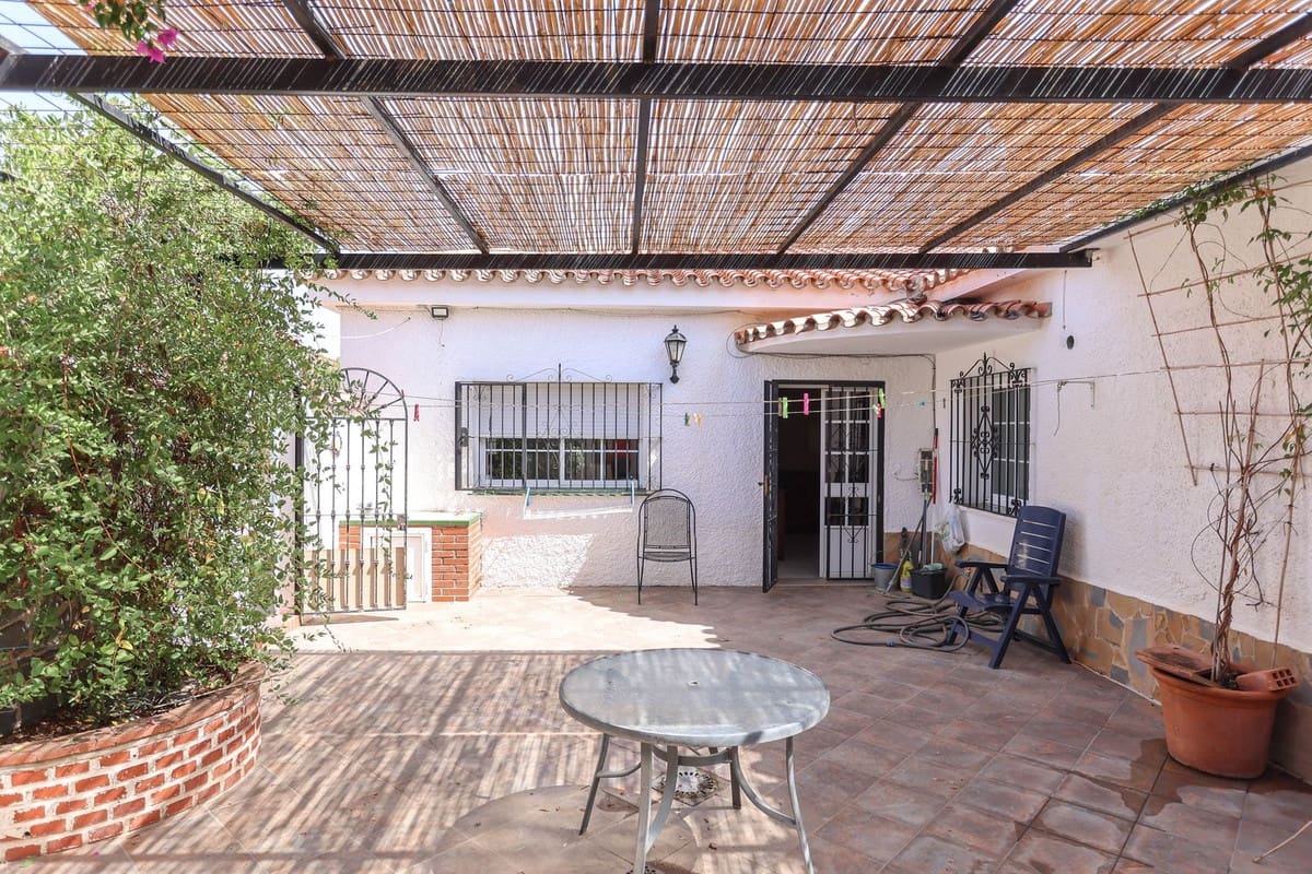 5 slaapkamer Villa te koop in Alhaurin el Grande met zwembad garage - € 850.000 (Ref: 9249035)