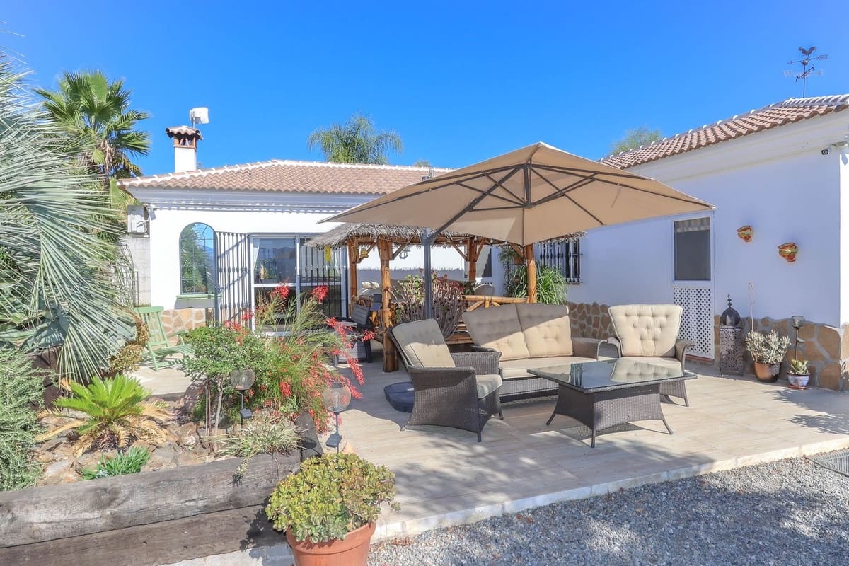 3 soverom Villa til salgs i Tolox med garasje - € 375 000 (Ref: 9294022)