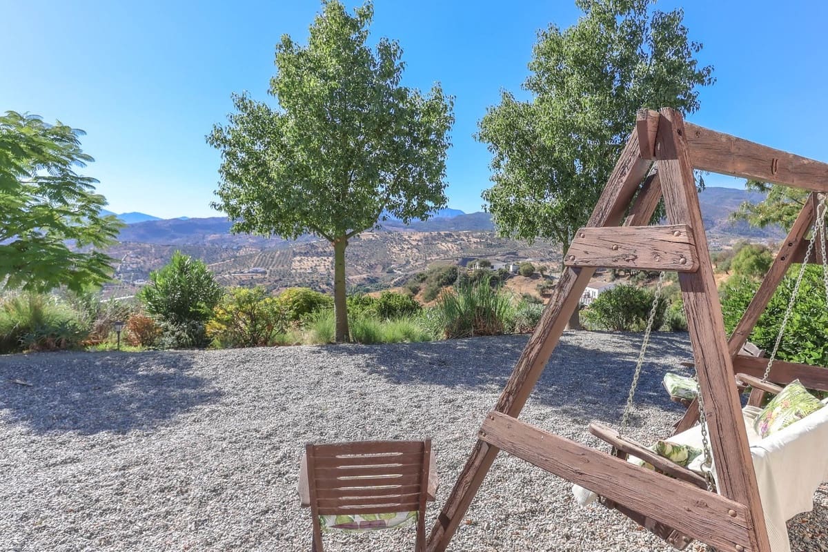 3 soverom Villa til salgs i Tolox med garasje - € 375 000 (Ref: 9294022)