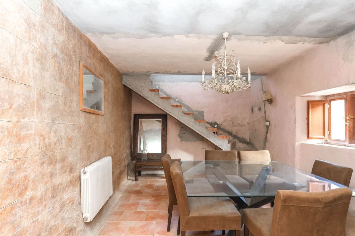 2 makuuhuone Omakotitalo myytävänä paikassa Yunquera mukana 
autotalli - 180 000 € (Ref: 9335638)