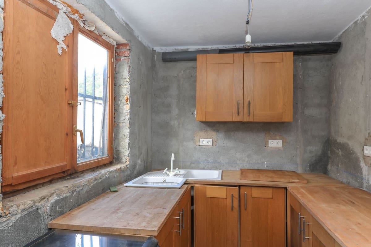 2 makuuhuone Omakotitalo myytävänä paikassa Yunquera mukana 
autotalli - 180 000 € (Ref: 9335638)