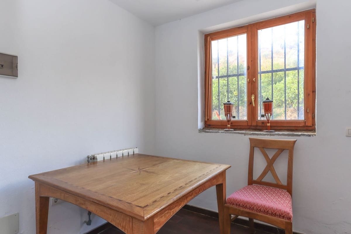 2 makuuhuone Omakotitalo myytävänä paikassa Yunquera mukana 
autotalli - 180 000 € (Ref: 9335638)