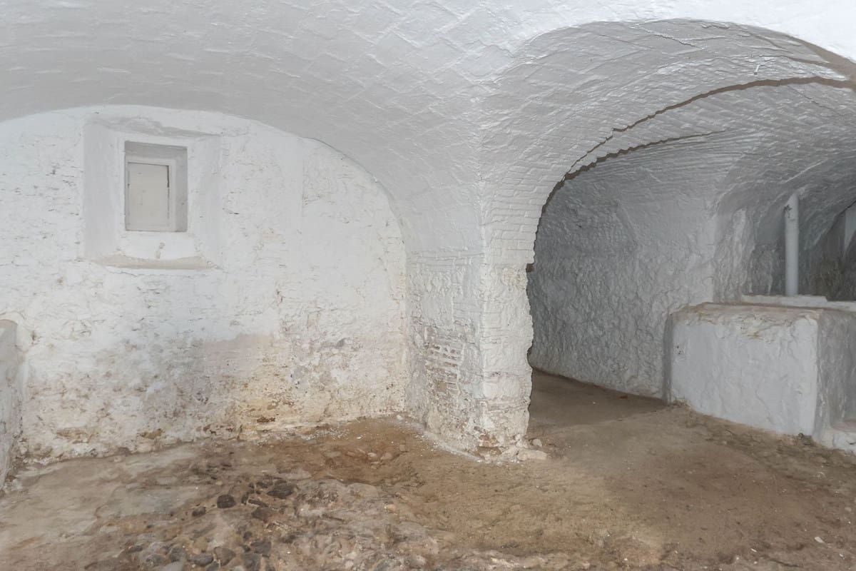 7 Zimmer Hotel zu verkaufen in Casarabonela - 595.000 € (Ref: 9348023)