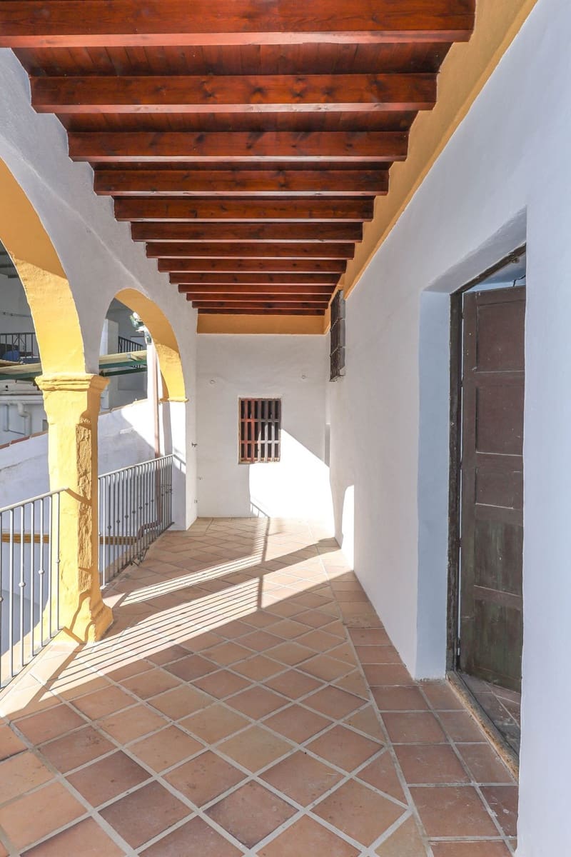 7 bedroom Townhouse for sale in Casarabonela - € 595,000 (Ref: 9348024)