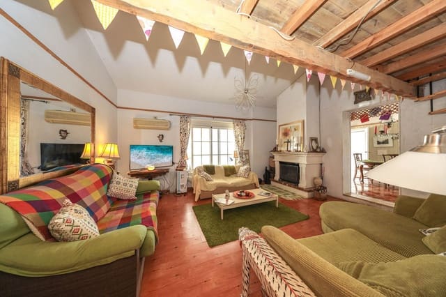 3 camera da letto Villa in vendita in Guaro con piscina garage - 249.000 € (Rif: 9387949)