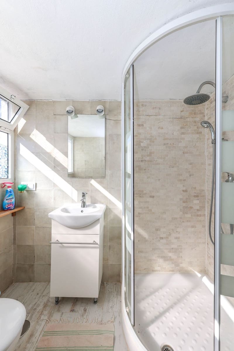 3 slaapkamer Villa te koop in Guaro met zwembad garage - € 249.000 (Ref: 9387949)