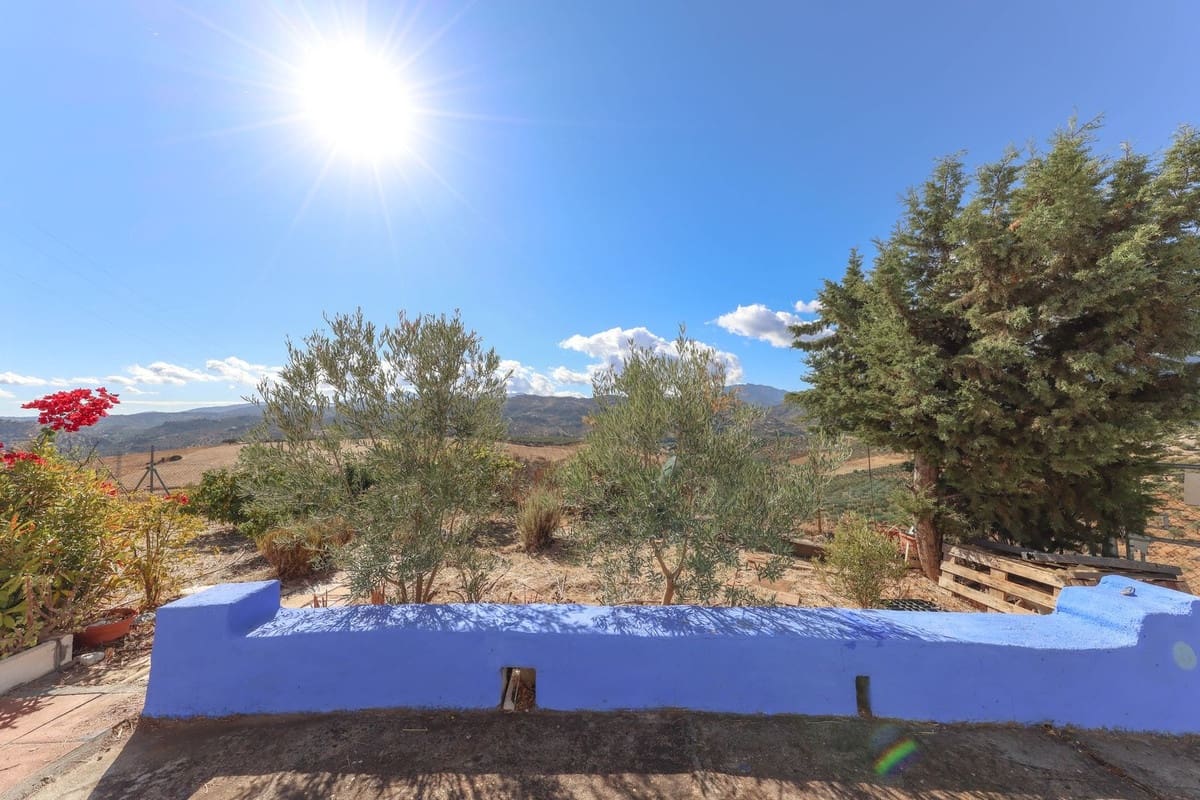 3 slaapkamer Villa te koop in Guaro met zwembad garage - € 249.000 (Ref: 9387949)