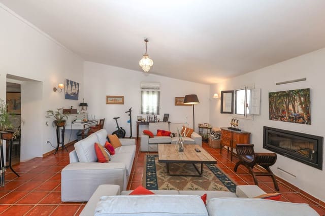 5 bedroom Villa for sale in Coín with pool garage - € 678,000 (Ref: 9401792)