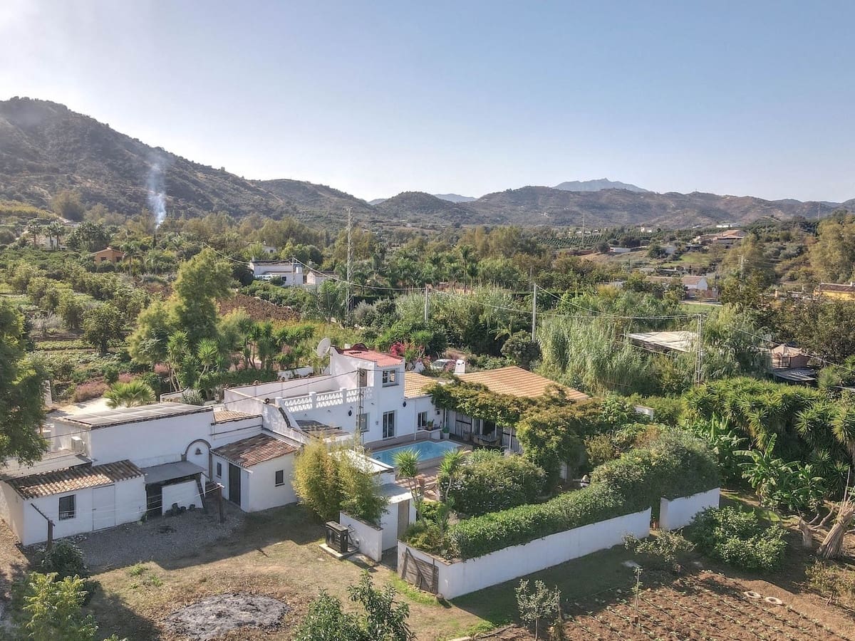 5 Zimmer Villa zu verkaufen in Coin mit Pool Garage - 695.000 € (Ref: 9404724)