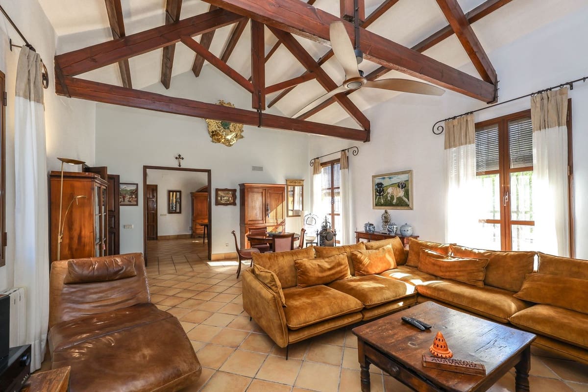 5 soverom Kommersiell til salgs i Moron de la Frontera med svømmebasseng - € 795 000 (Ref: 9410322)