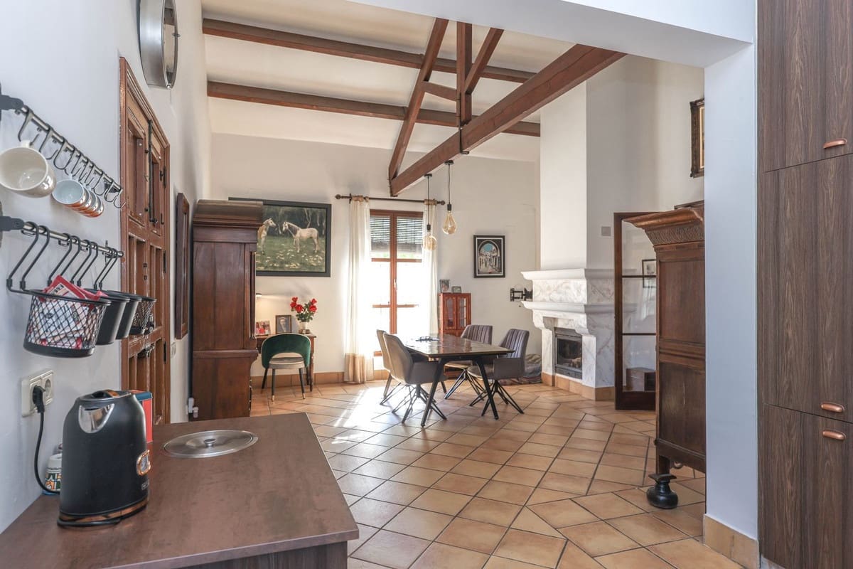 5 bedroom Commercial for sale in Moron de la Frontera with pool - € 699,000 (Ref: 9410322)