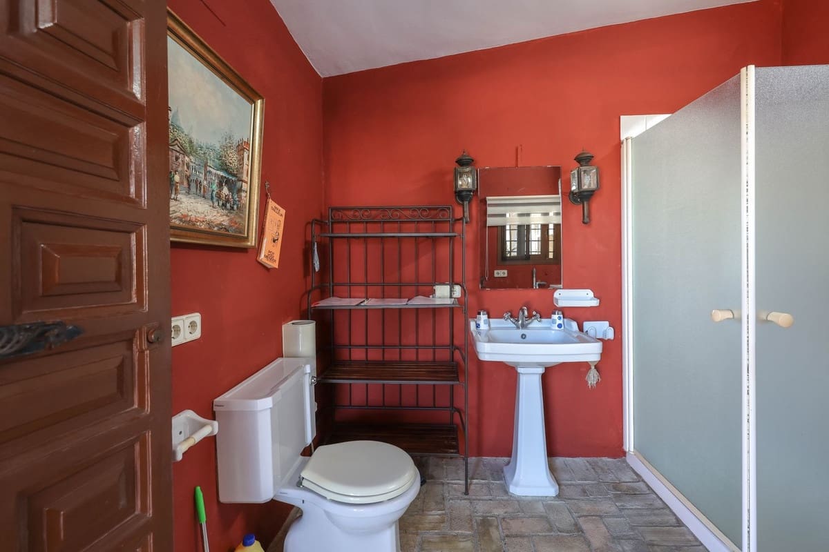 5 bedroom Commercial for sale in Moron de la Frontera with pool - € 699,000 (Ref: 9410322)