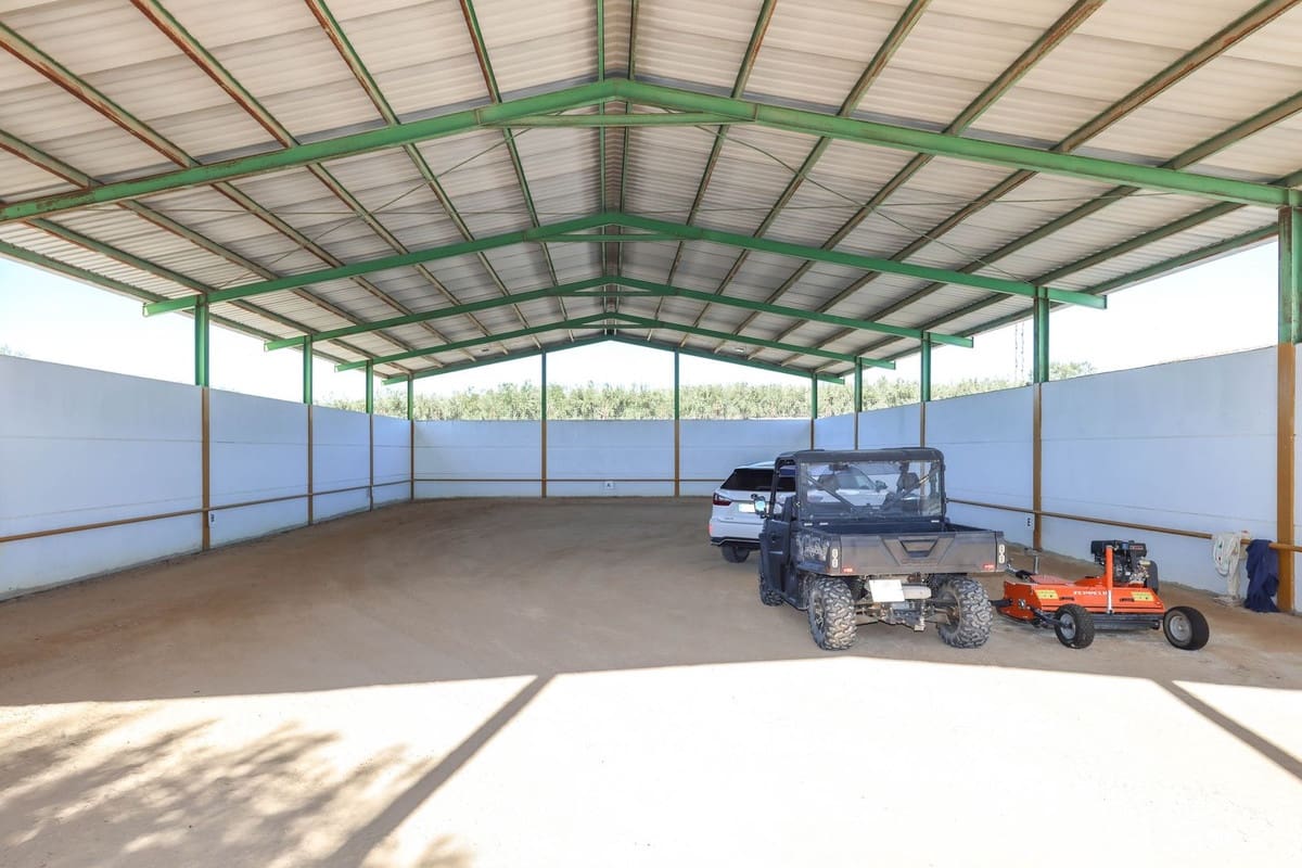 5 bedroom Commercial for sale in Moron de la Frontera with pool - € 699,000 (Ref: 9410322)