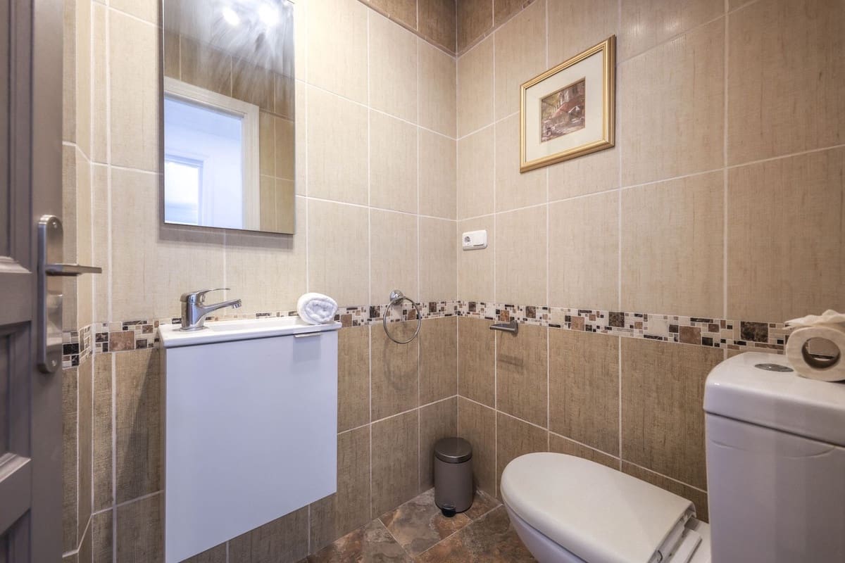 4 soverom Hus til salgs i Guaro med garasje - € 260 000 (Ref: 9420078)