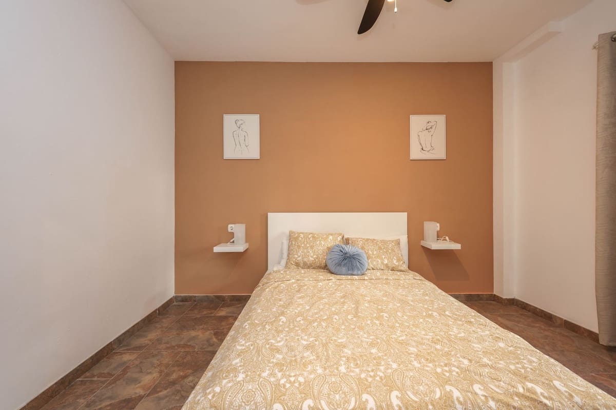 4 soverom Hus til salgs i Guaro med garasje - € 260 000 (Ref: 9420078)