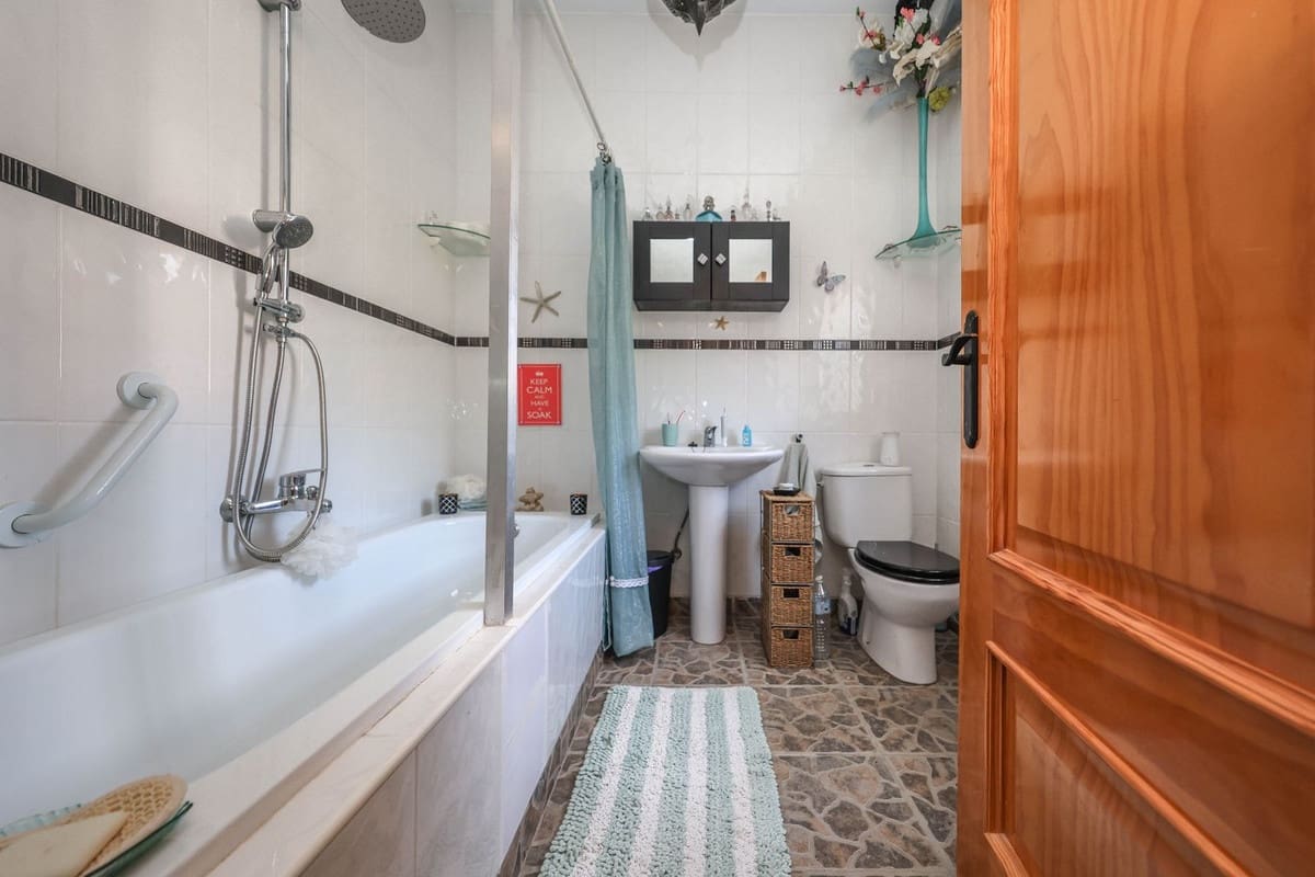 2 sovrum Villa till salu i Cartama - 350 000 € (Ref: 9438004)