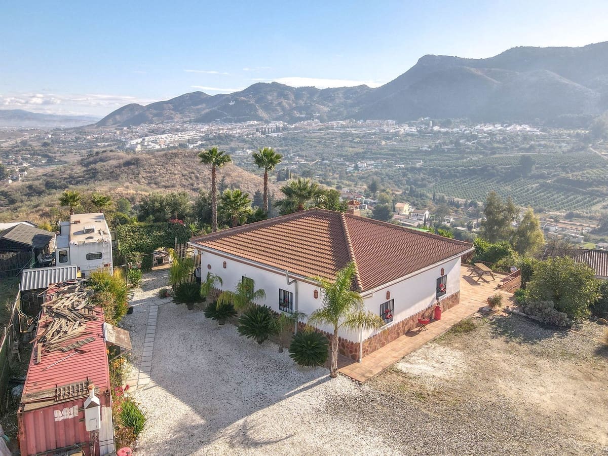 2 bedroom Villa for sale in Cartama - € 350,000 (Ref: 9438004)