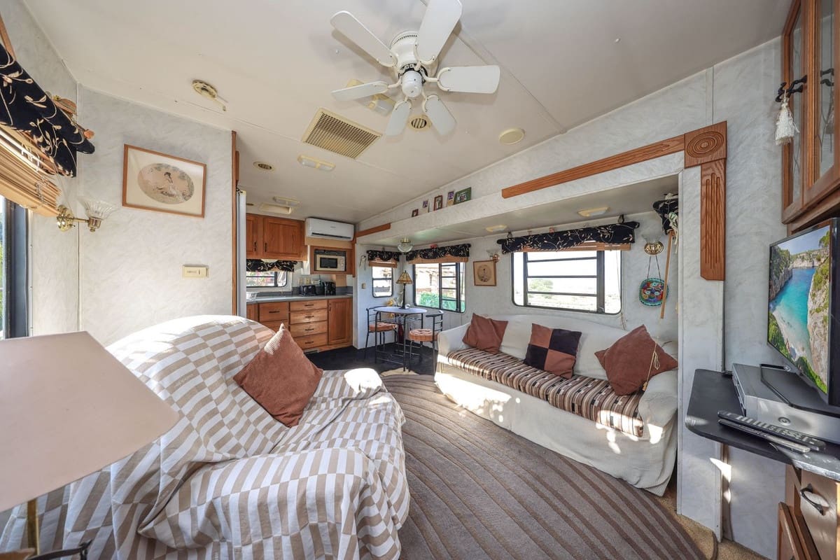 2 bedroom Villa for sale in Cartama - € 350,000 (Ref: 9438004)