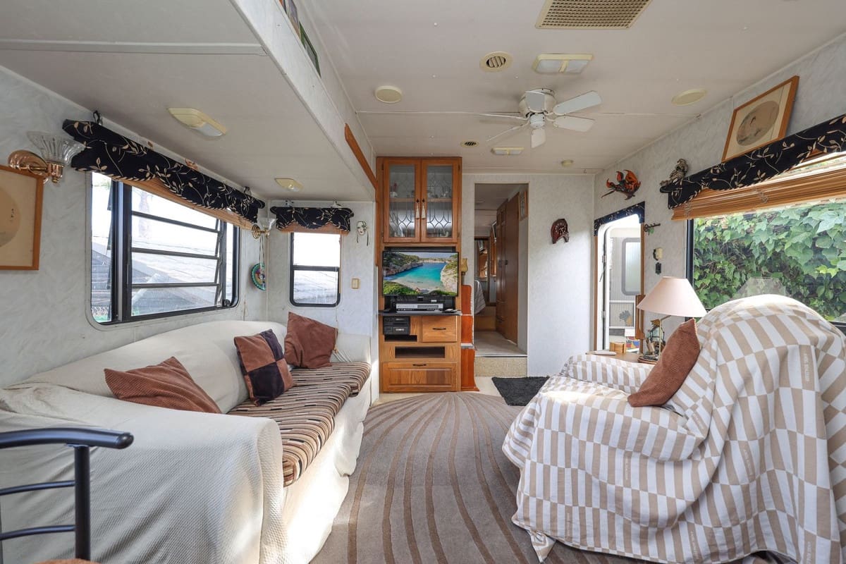 2 bedroom Villa for sale in Cartama - € 350,000 (Ref: 9438004)