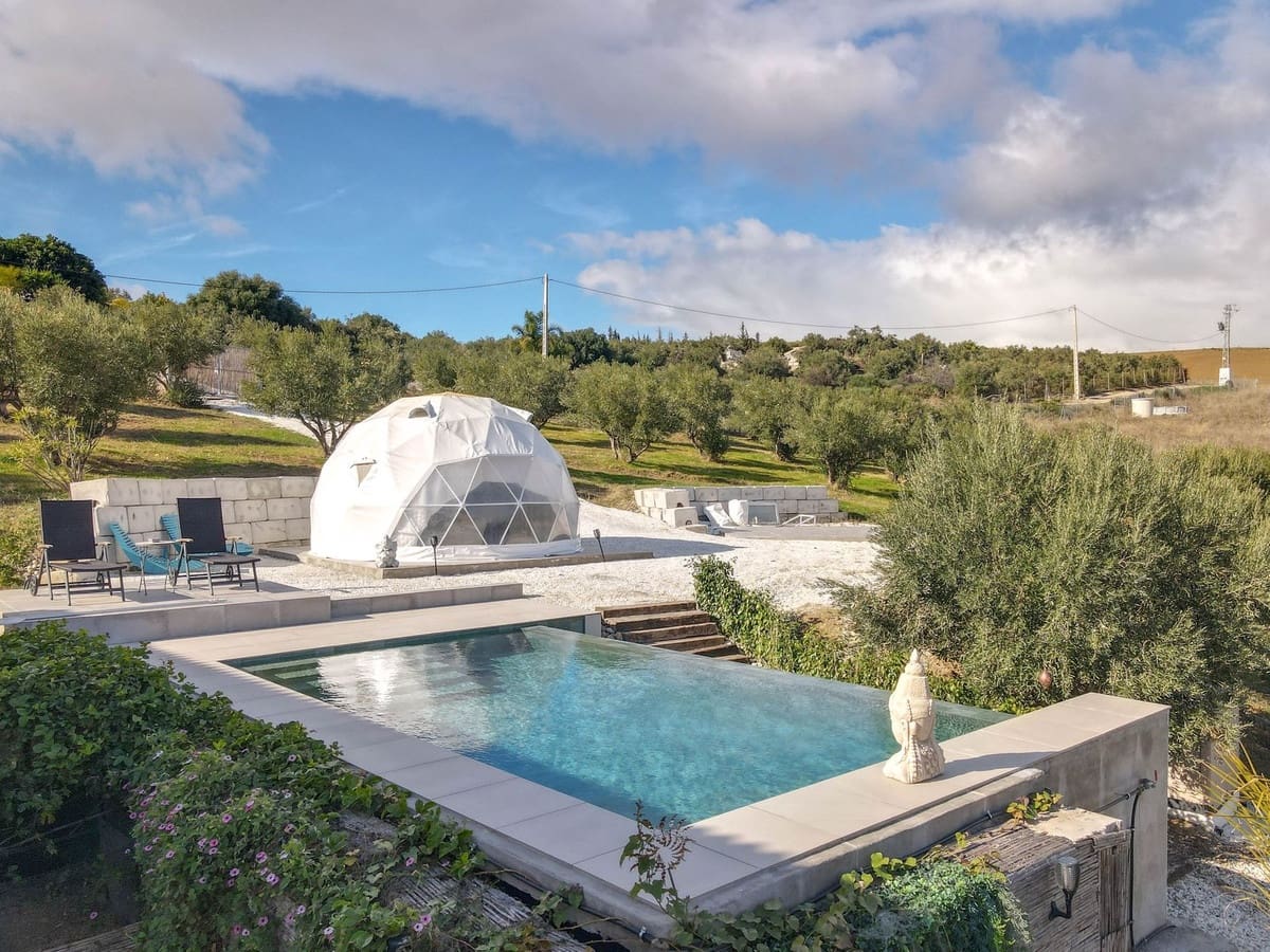 2 soveværelse Villa til salg i Coin med swimmingpool garage - € 400.000 (Ref: 9453437)