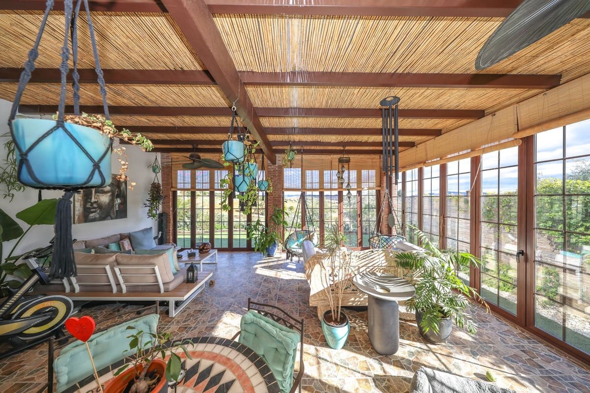 2 bedroom Villa for sale in Coin with pool garage - € 400,000 (Ref: 9453437)