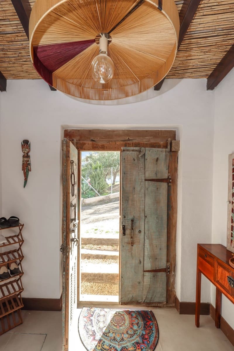 2 bedroom Villa for sale in Coin with pool garage - € 400,000 (Ref: 9453437)