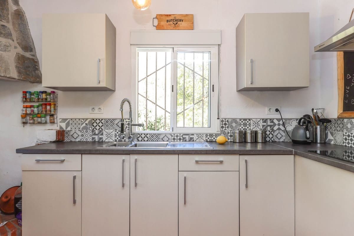 Chalet de 3 habitaciones en Casarabonela en venta con garaje - 349.000 € (Ref: 9453666)