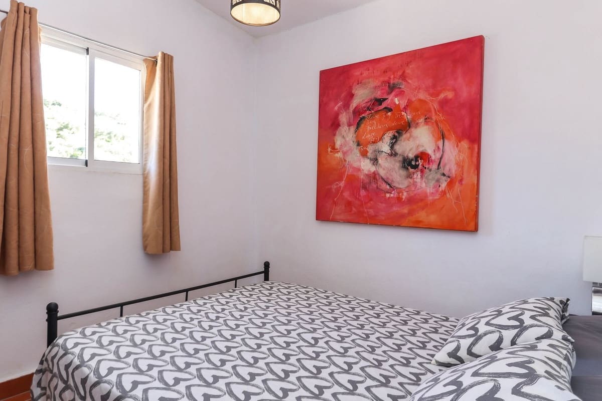 Chalet de 3 habitaciones en Casarabonela en venta con garaje - 349.000 € (Ref: 9453666)