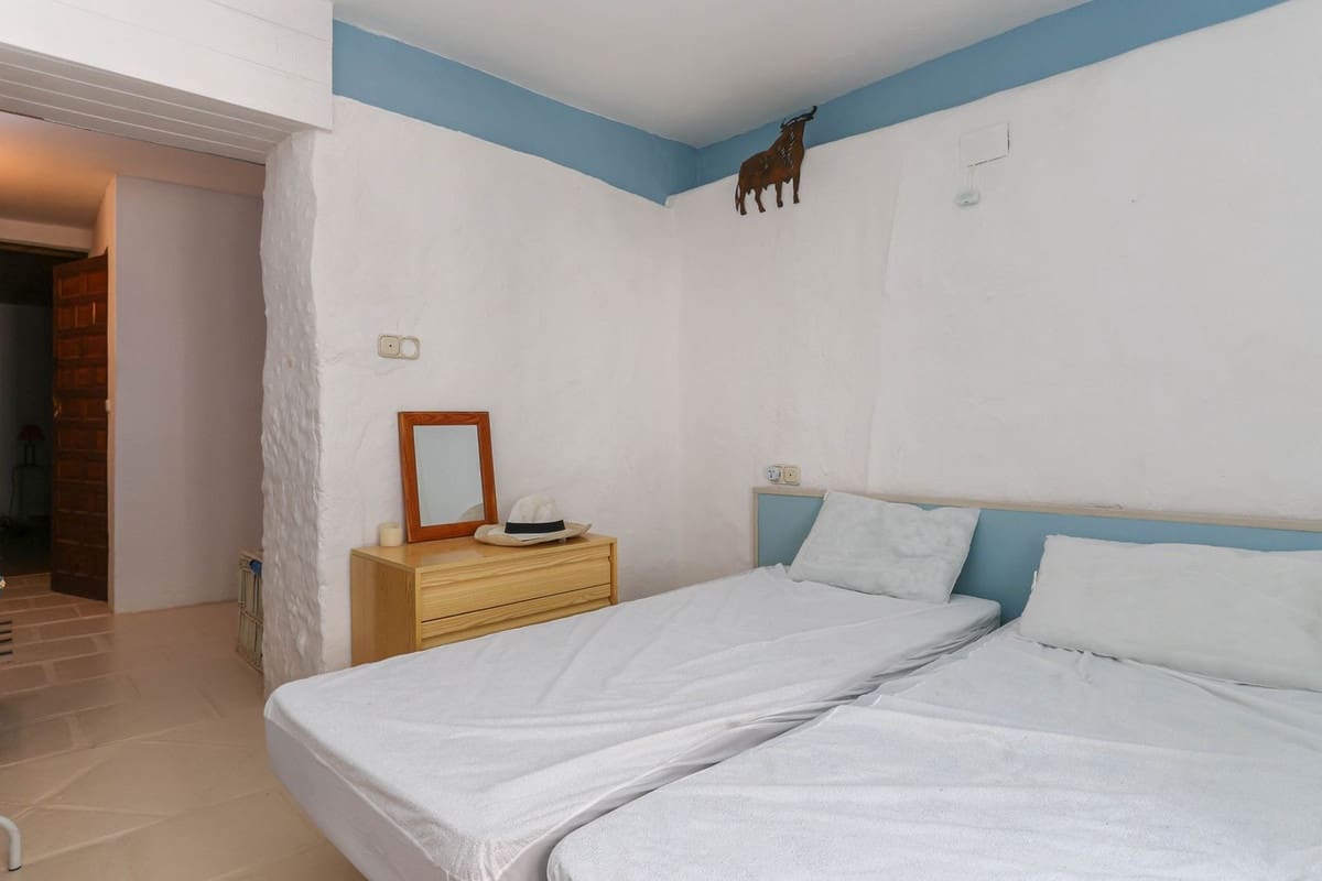 3 chambre Maison de Ville à vendre à Monda - 99 000 € (Ref: 9502946)