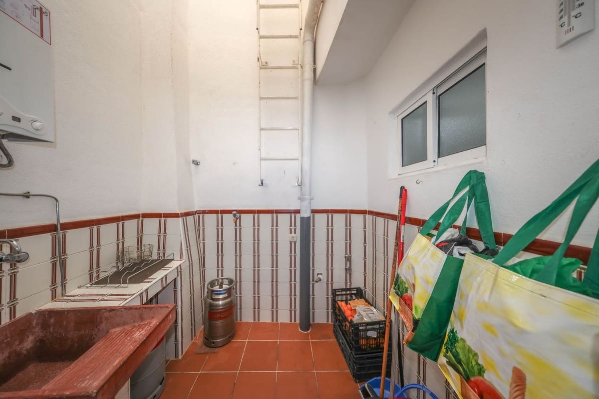 4 Zimmer Haus zu verkaufen in Tolox mit Garage - 220.000 € (Ref: 9516222)