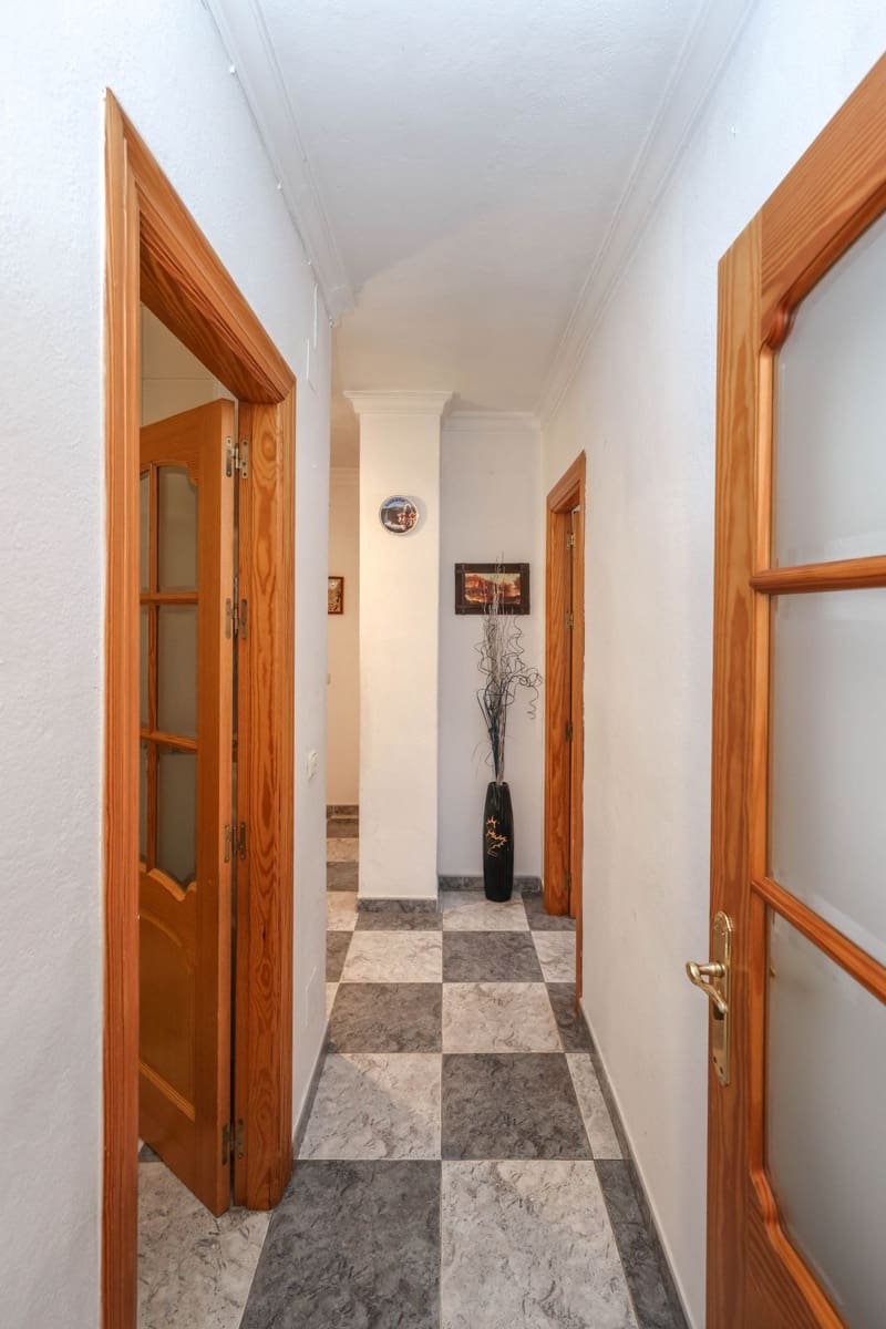 4 bedroom Townhouse for sale in Tolox with garage - € 220,000 (Ref: 9516222)