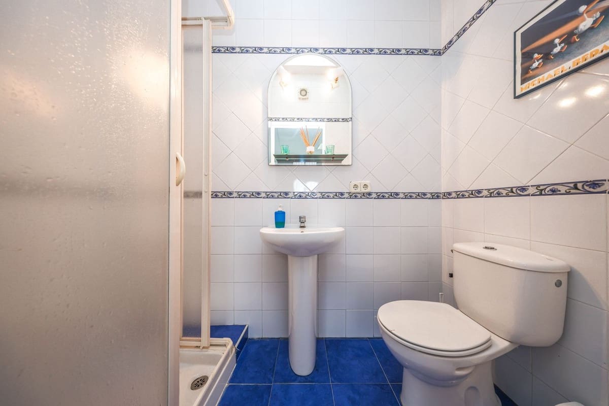 4 bedroom Townhouse for sale in Tolox with garage - € 220,000 (Ref: 9516222)