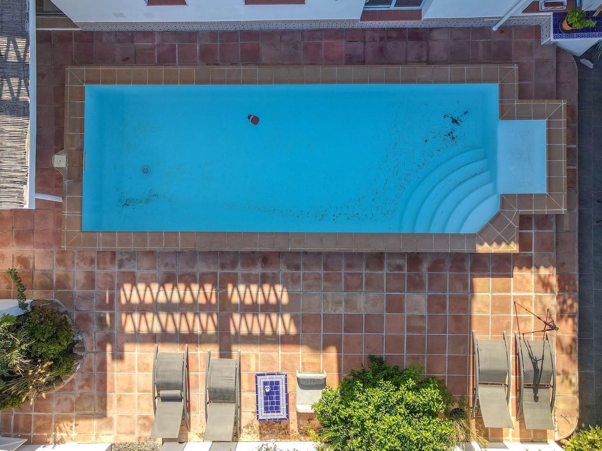 Chalet de 5 habitaciones en Coín en venta con piscina garaje - 695.000 € (Ref: 9587988)