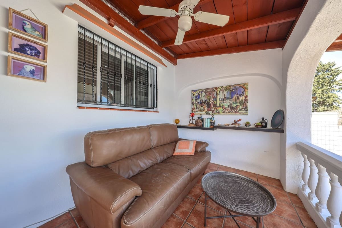 3 bedroom Villa for sale in Coin with garage - € 520,000 (Ref: 9612044)