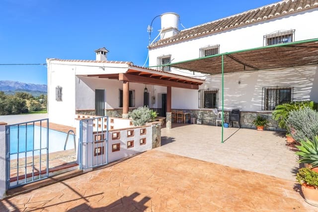 3 bedroom Semi-detached Villa for sale in Coín with pool garage - € 345,000 (Ref: 9626118)