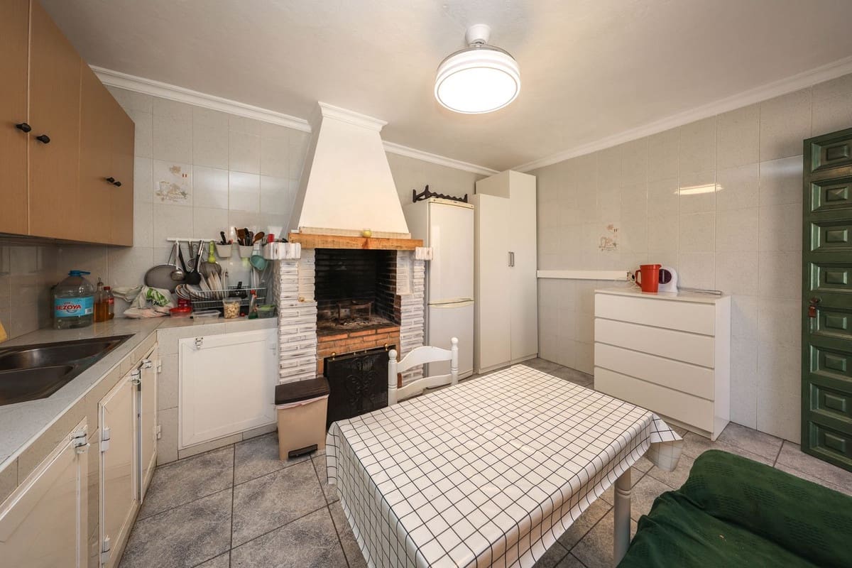 3 sypialnia Dom blizniak na sprzedaż w Coin z basenem garażem - 345 000 € (Ref: 9626118)