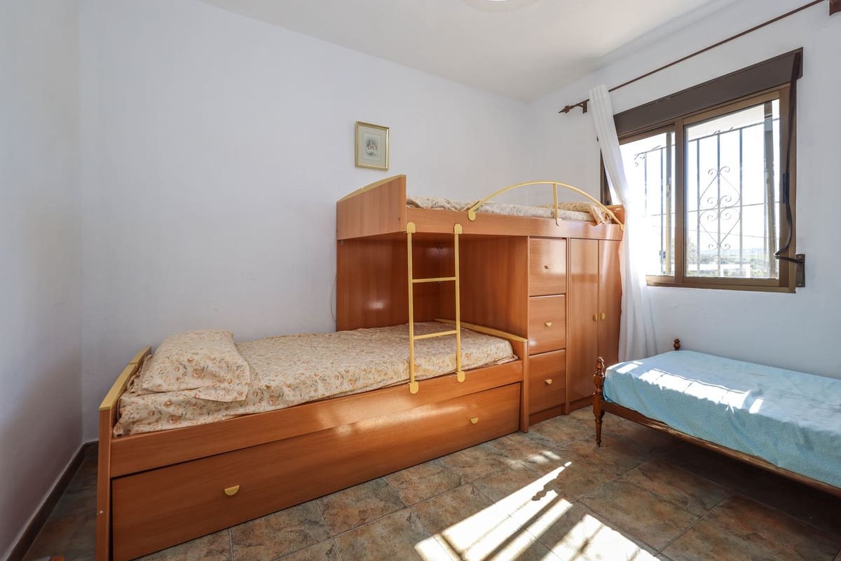 3 sypialnia Dom blizniak na sprzedaż w Coin z basenem garażem - 345 000 € (Ref: 9626118)