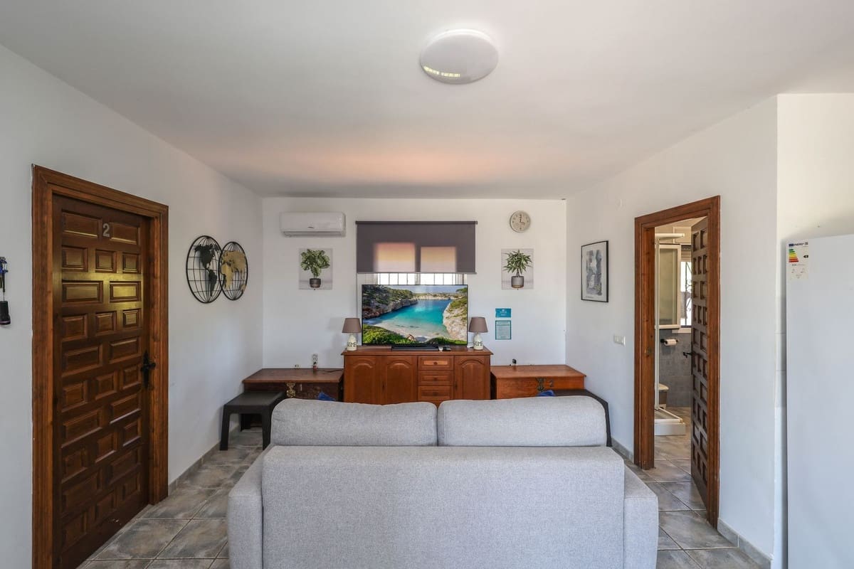 2 soverom Villa til salgs i Coin med svømmebasseng - € 350 000 (Ref: 9630580)