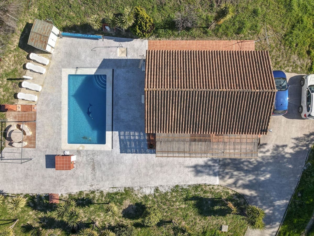 2 soverom Villa til salgs i Coin med svømmebasseng - € 350 000 (Ref: 9630580)