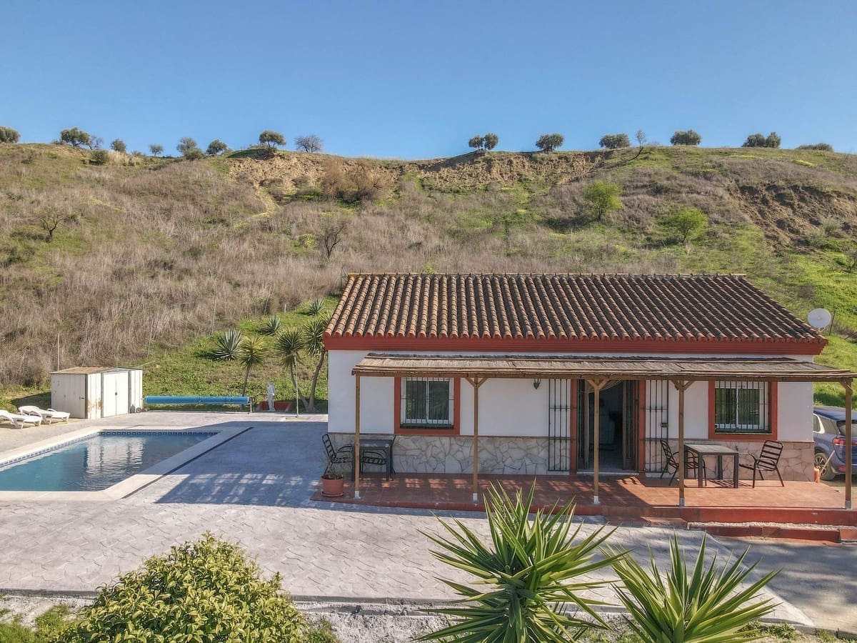 2 soverom Villa til salgs i Coin med svømmebasseng - € 350 000 (Ref: 9630580)