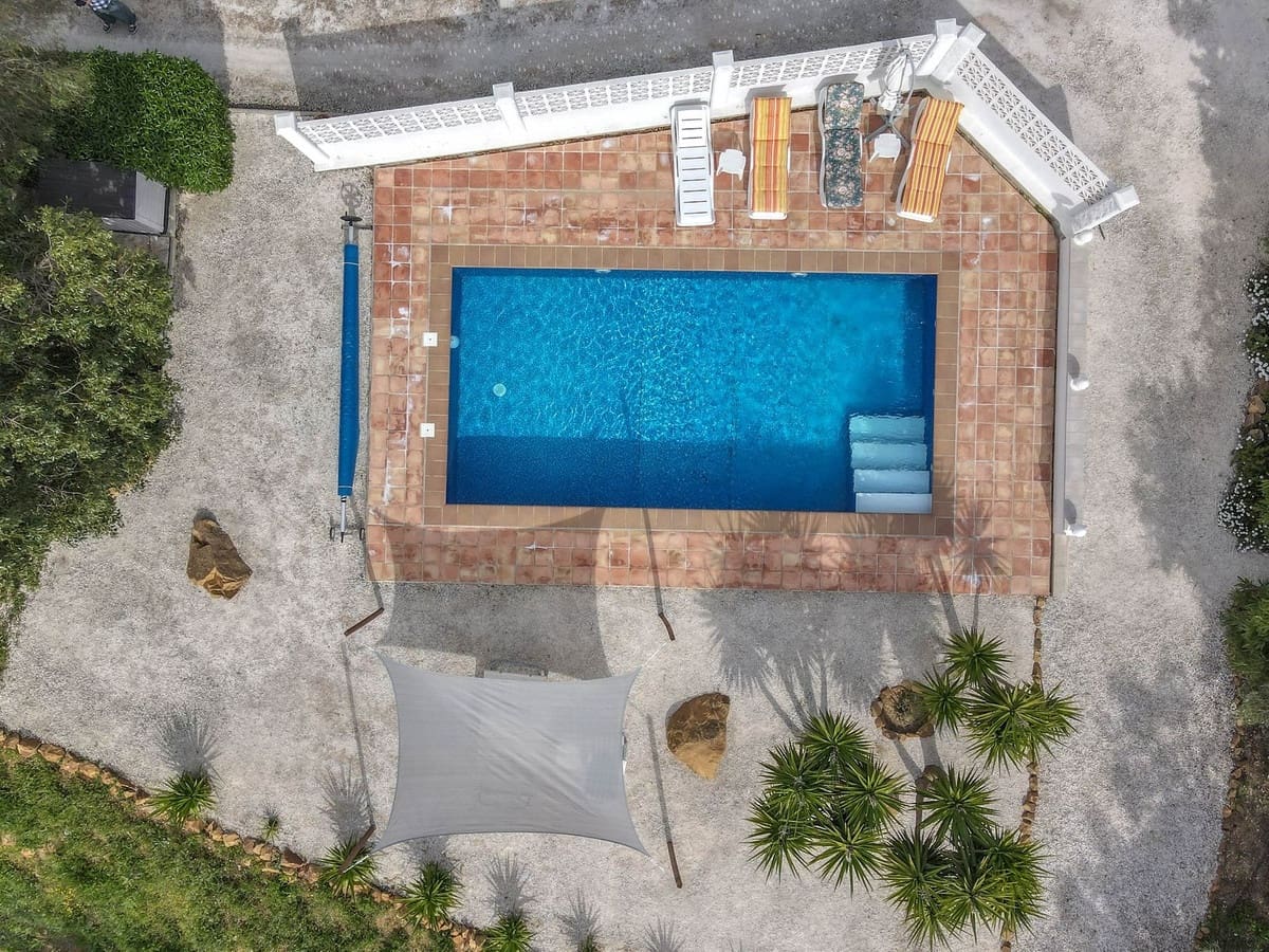 3 Zimmer Villa zu verkaufen in Casarabonela mit Pool Garage - 645.000 € (Ref: 9645819)