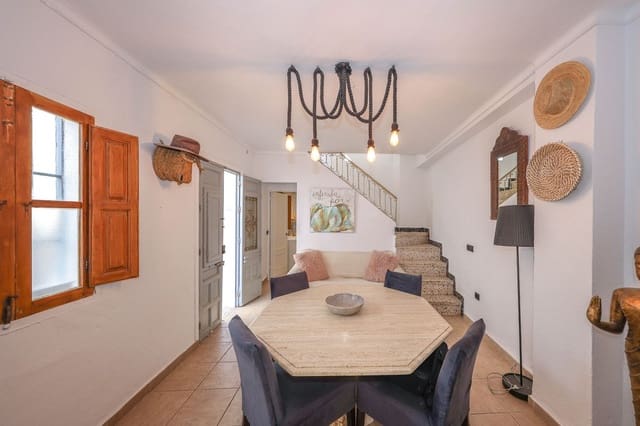 3 chambre Maison de Ville à vendre à Guaro - 219 000 € (Ref: 9650353)