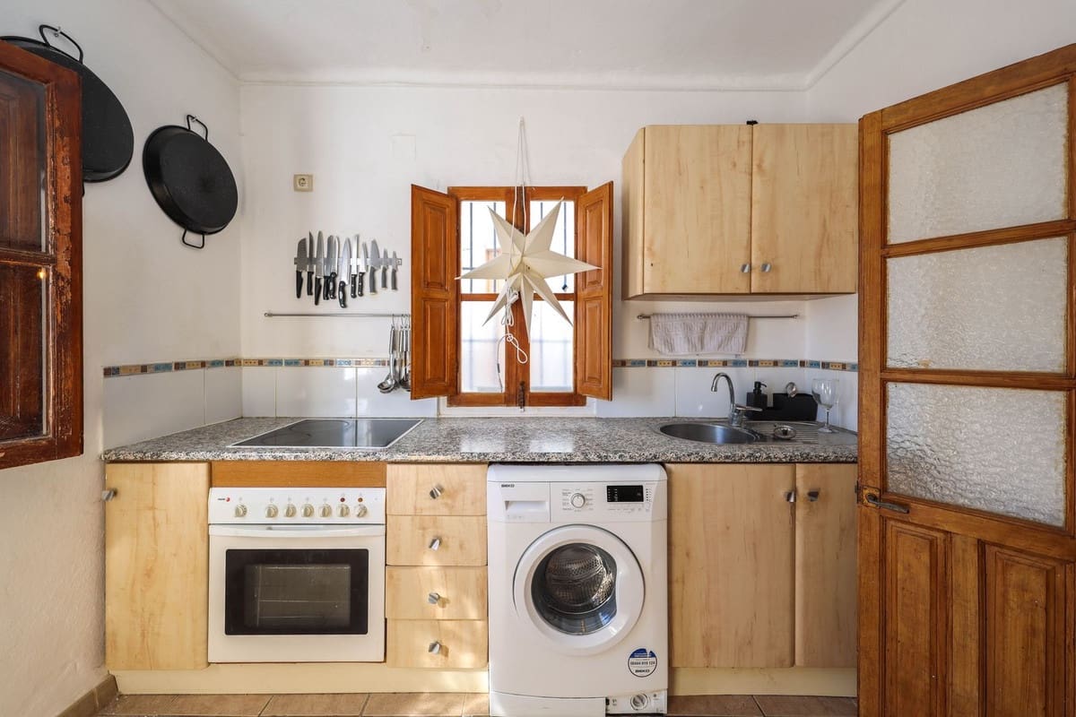 3 bedroom Townhouse for sale in Guaro - € 219,000 (Ref: 9650353)