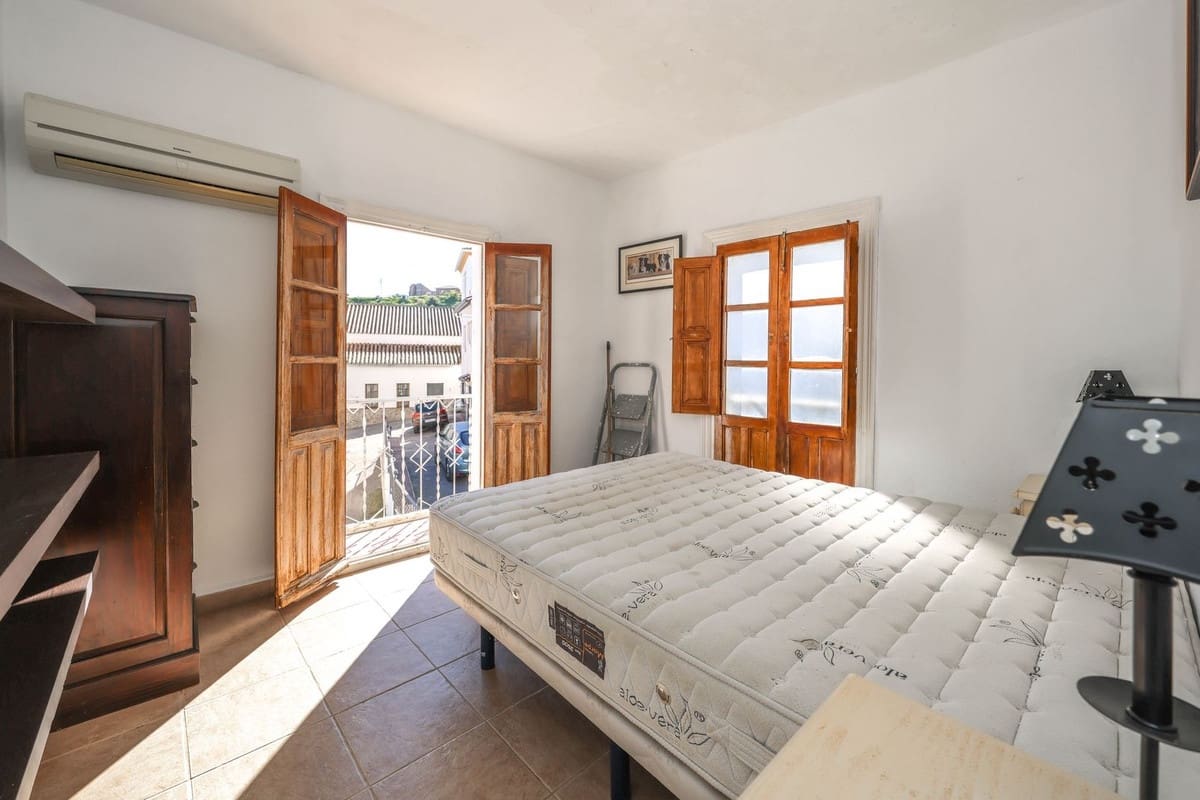 3 bedroom Townhouse for sale in Guaro - € 219,000 (Ref: 9650353)